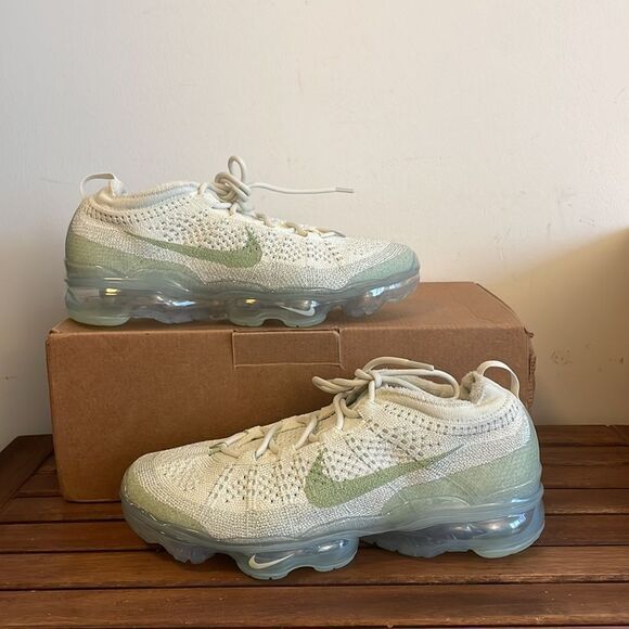 Nike Air Vapormax 2023 Flyknit Honeydew Men Size 8 Women Size 9.5(DV1678-300) - Picture 2 of 11